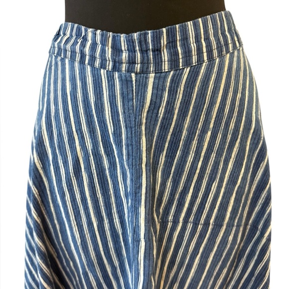 Fashion Hut Y2K Blue Striped Women's Skirt - Picture 9 of 11